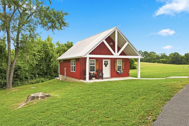 344 Peach Valley Rd, Gallatin, TN 37066