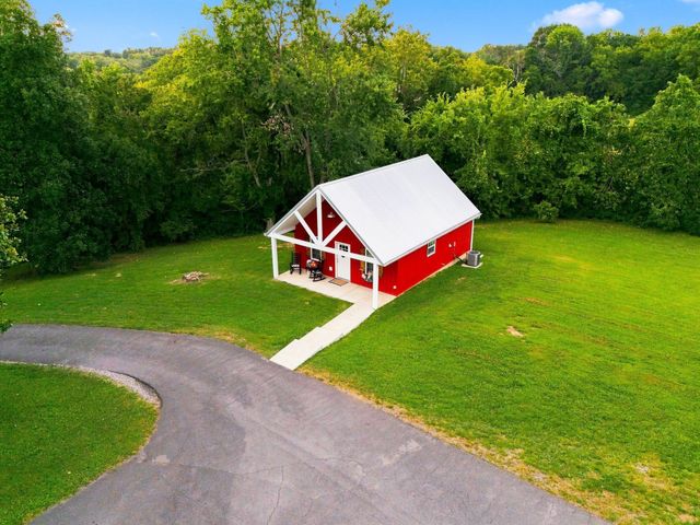 344 Peach Valley Rd, Gallatin, TN 37066