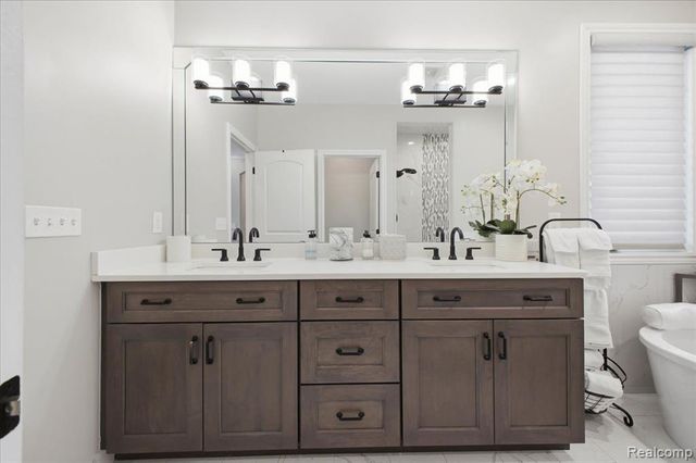 60778 Forest Creek Drive, Washington, MI 48094