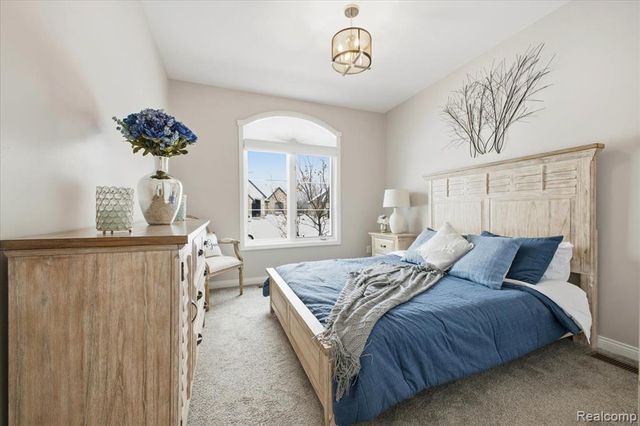 60778 Forest Creek Drive, Washington, MI 48094