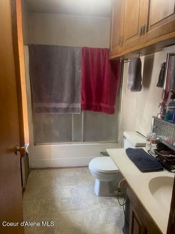 53465 ID-200, Clark Fork, ID 83811