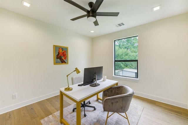 5843 Outer Banks Street, Houston, TX 77091