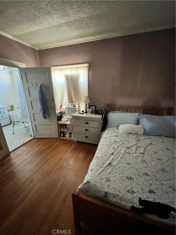 1034 Locust Street, Pasadena, CA 91106