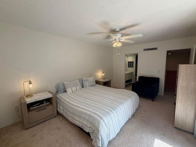 825 Center Street 32b, Jupiter, FL 33458