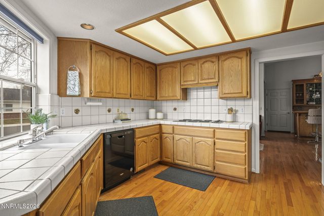 1636 Mackland Avenue, Minden, NV 89423