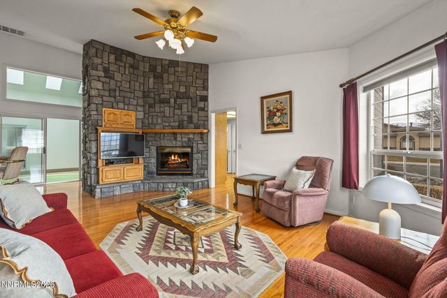 1636 Mackland Avenue, Minden, NV 89423