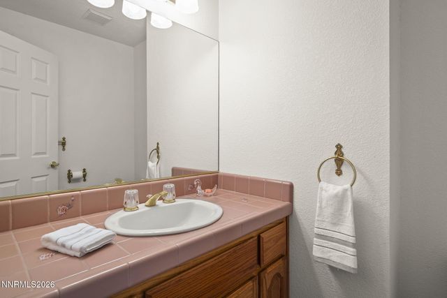 1636 Mackland Avenue, Minden, NV 89423