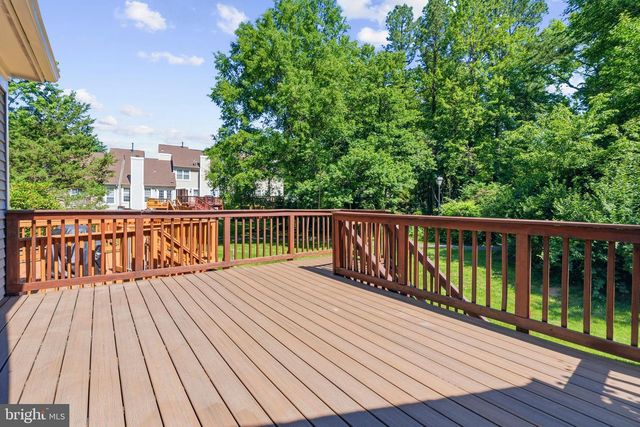 6182 STONEPATH CIR, Centreville, VA 20120