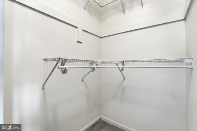6182 STONEPATH CIR, Centreville, VA 20120