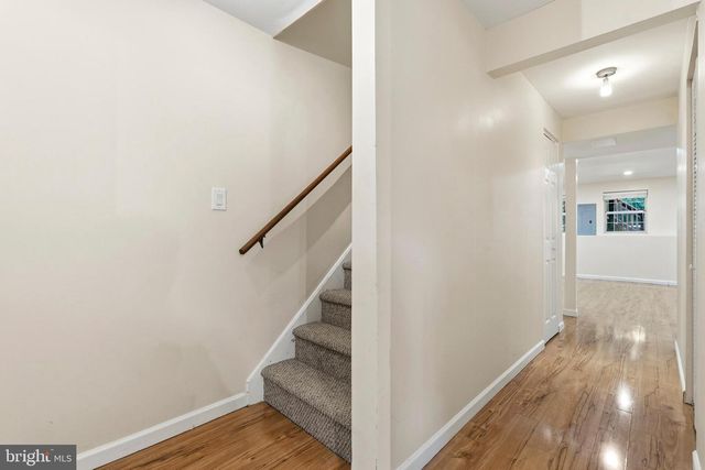 6182 STONEPATH CIR, Centreville, VA 20120