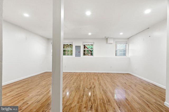 6182 STONEPATH CIR, Centreville, VA 20120