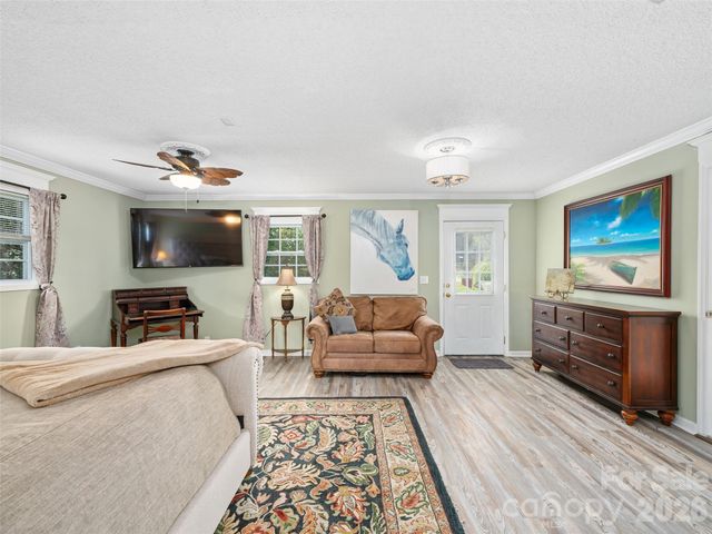 173 Odoms Chapel Road, Bakersville, NC 28705