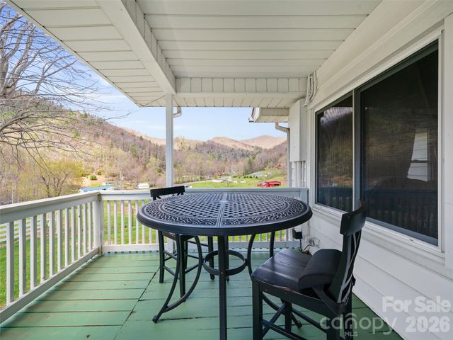 173 Odoms Chapel Road, Bakersville, NC 28705
