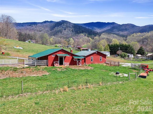 173 Odoms Chapel Road, Bakersville, NC 28705
