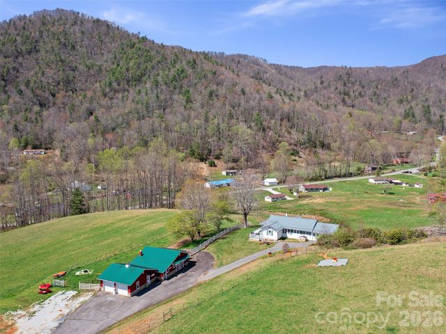173 Odoms Chapel Road, Bakersville, NC 28705