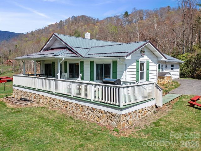 173 Odoms Chapel Road, Bakersville, NC 28705