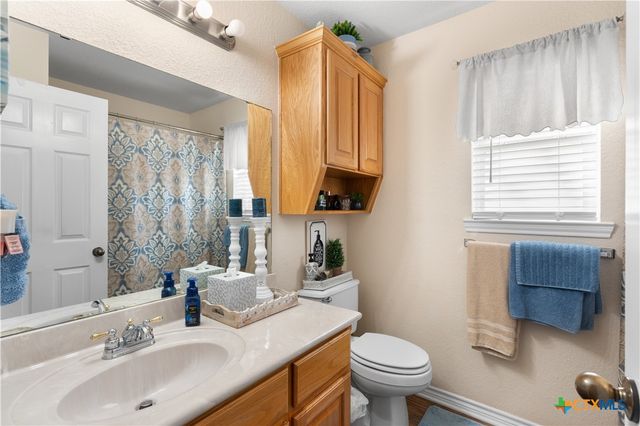 1425 Moccasin Bend Road, Gatesville, TX 76528
