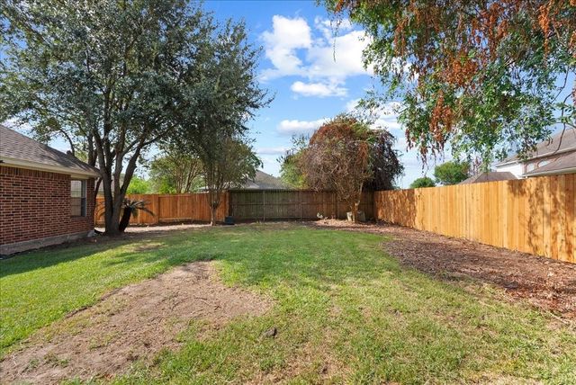 4019 Applerock Drive, Baytown, TX 77521