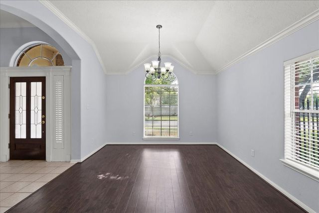 4019 Applerock Drive, Baytown, TX 77521