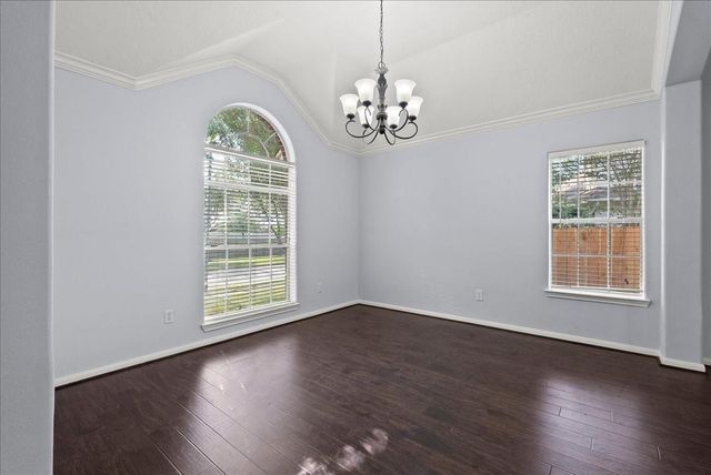 4019 Applerock Drive, Baytown, TX 77521