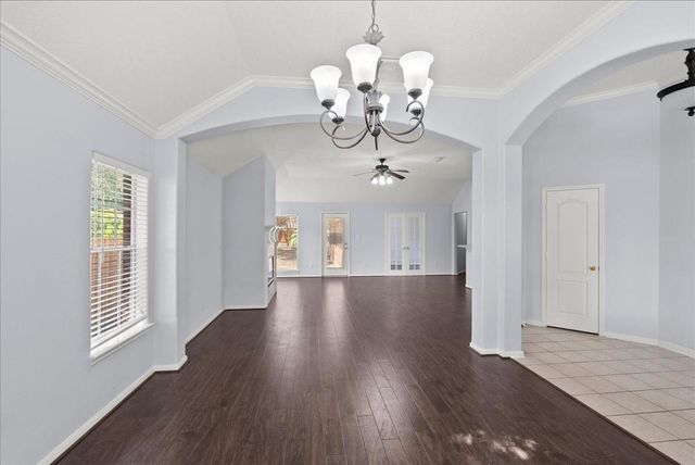 4019 Applerock Drive, Baytown, TX 77521