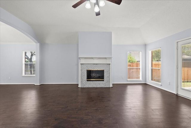 4019 Applerock Drive, Baytown, TX 77521