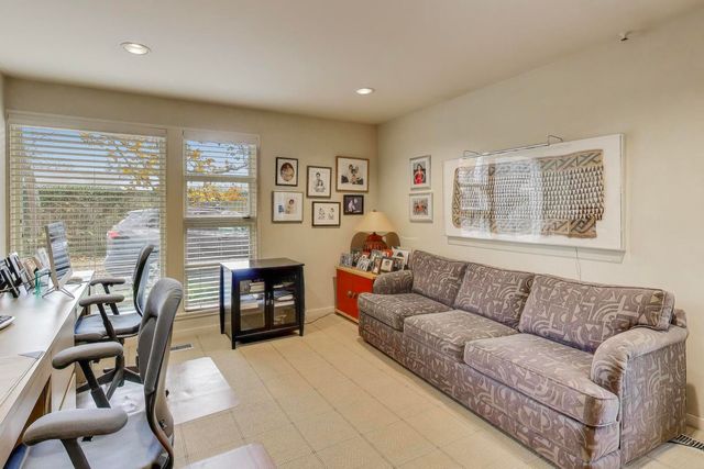 42 Woodley Road, Winnetka, IL 60093