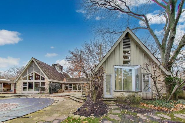 42 Woodley Road, Winnetka, IL 60093