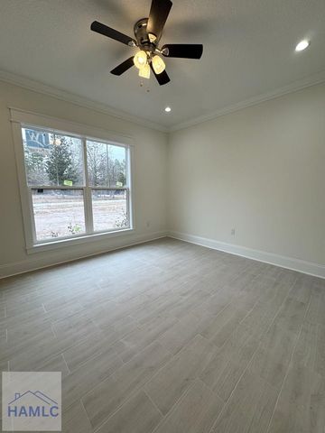 243 Charlton Street, Jesup, GA 31545