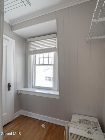 1 McLeod Road, Troy, NY 12180