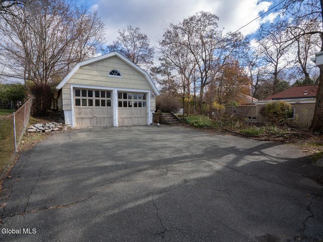 1 McLeod Road, Troy, NY 12180