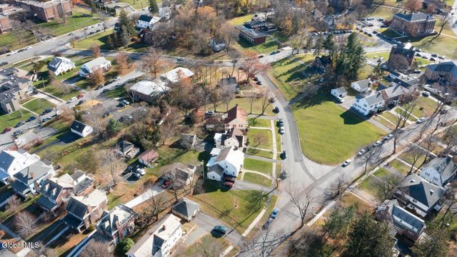 1 McLeod Road, Troy, NY 12180