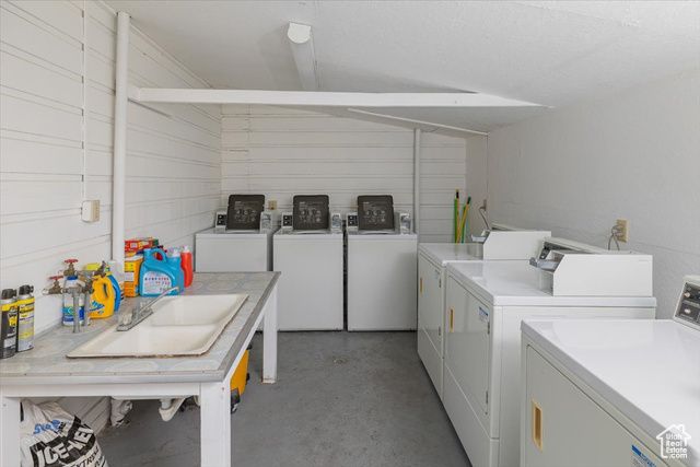 263 W CENTER ST, Logan, UT 84321