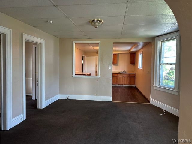 27 Moselle Street, Buffalo, NY 14211