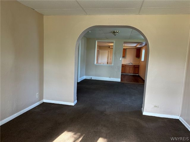 27 Moselle Street, Buffalo, NY 14211