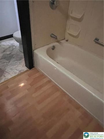 422 North Fulton Street, Allentown City, PA 18102