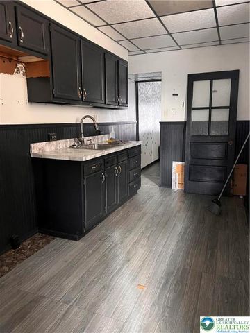 422 North Fulton Street, Allentown City, PA 18102