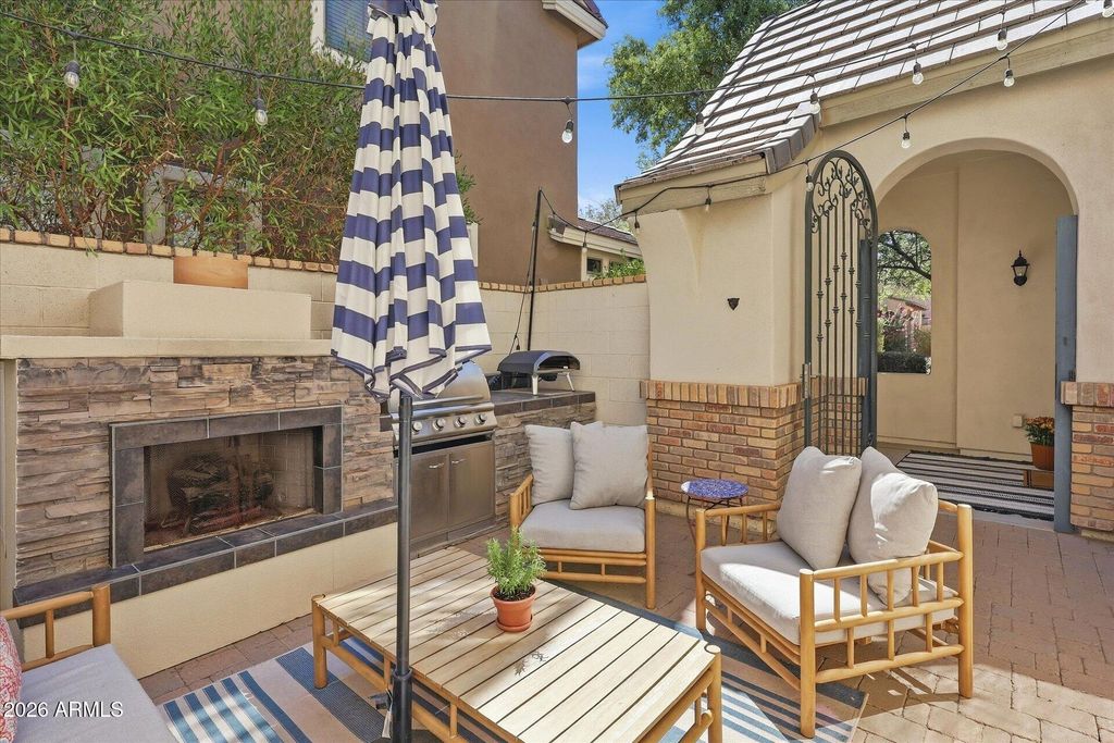 15439 W DREYFUS Street, Surprise, AZ 85379 — photo 4