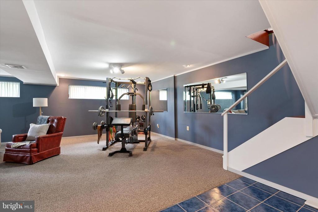 Image 23 of property listing at 508 WALNUT DR, Riva, MD 21140