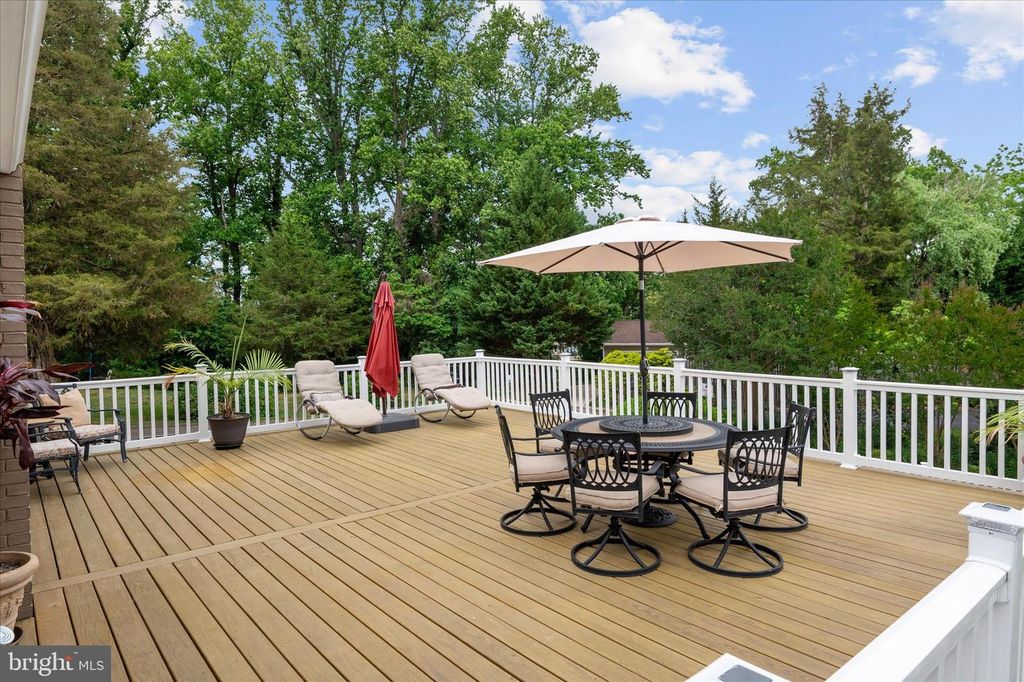 Image 30 of property listing at 508 WALNUT DR, Riva, MD 21140