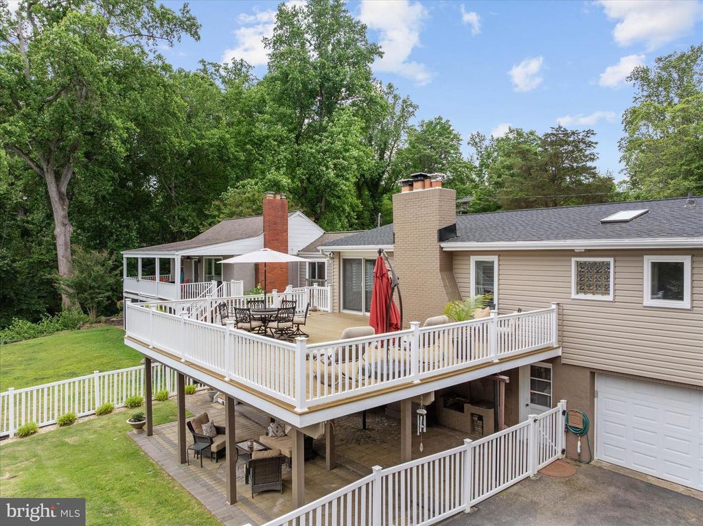 Image 31 of property listing at 508 WALNUT DR, Riva, MD 21140