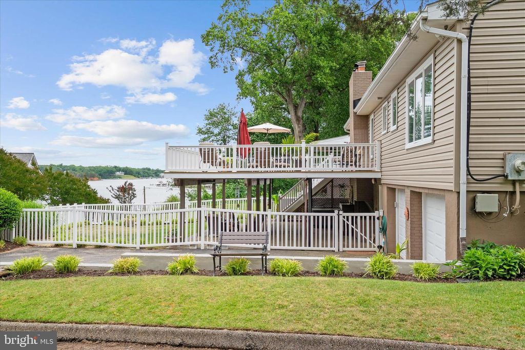 Image 35 of property listing at 508 WALNUT DR, Riva, MD 21140