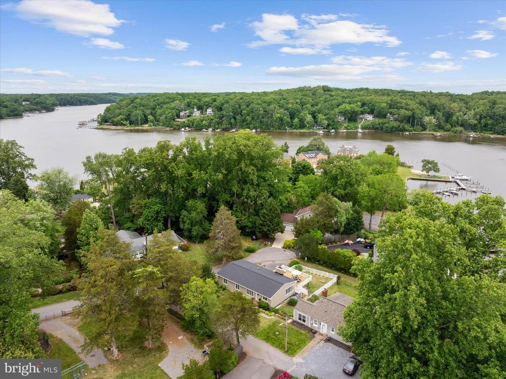 Image 46 of property listing at 508 WALNUT DR, Riva, MD 21140