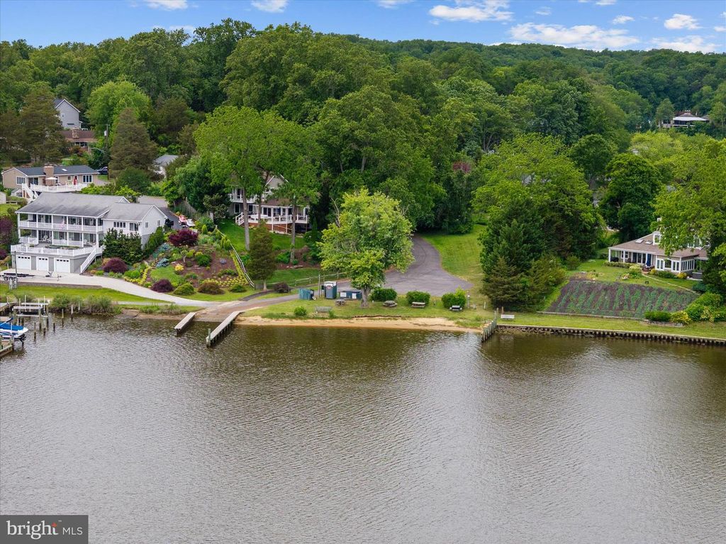 Image 54 of property listing at 508 WALNUT DR, Riva, MD 21140