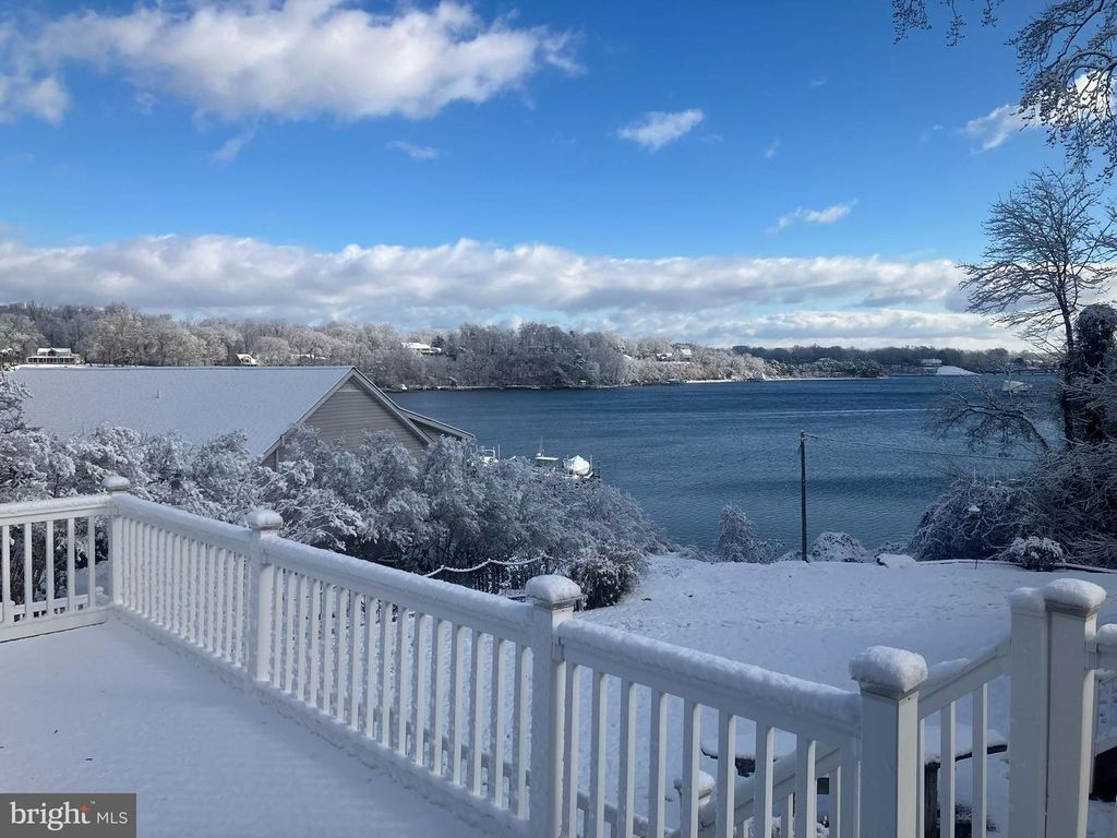 Image 65 of property listing at 508 WALNUT DR, Riva, MD 21140