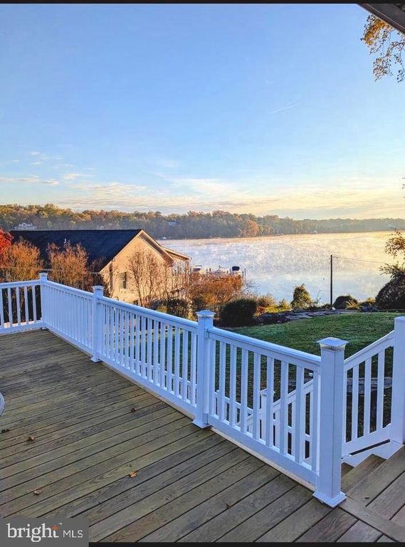 Image 66 of property listing at 508 WALNUT DR, Riva, MD 21140