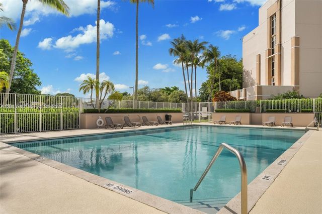 9725 NW 52nd St 210, Doral, FL 33178