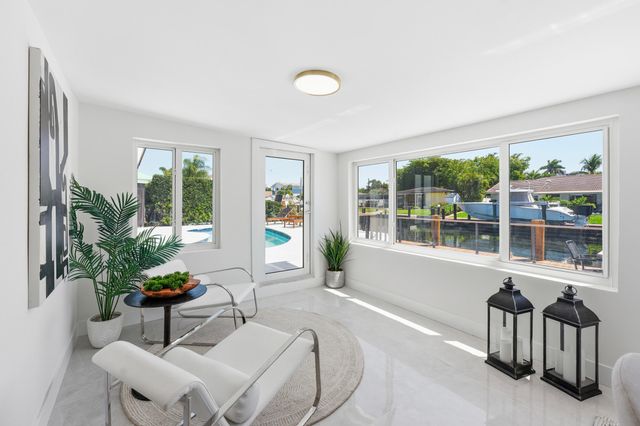 2280 SE 10th Court, Pompano Beach, FL 33062