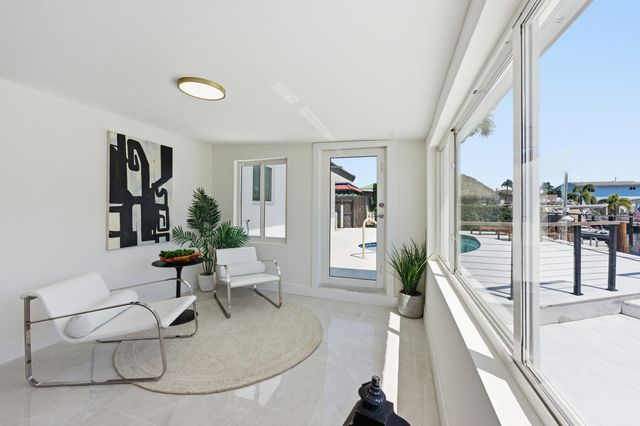 2280 SE 10th Court, Pompano Beach, FL 33062