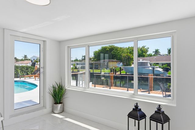 2280 SE 10th Court, Pompano Beach, FL 33062